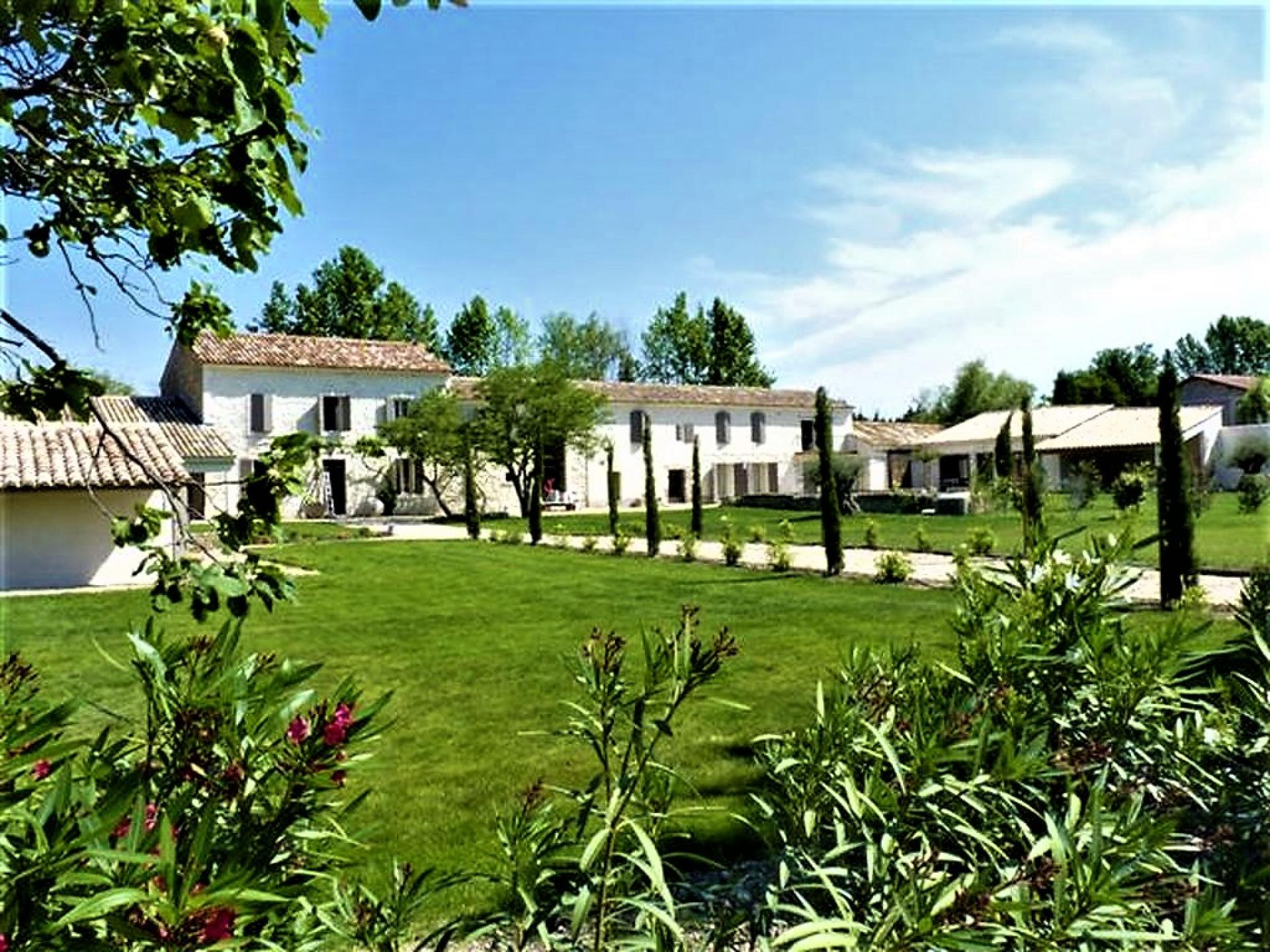 A Mas villa rental in Provence for your family holidays