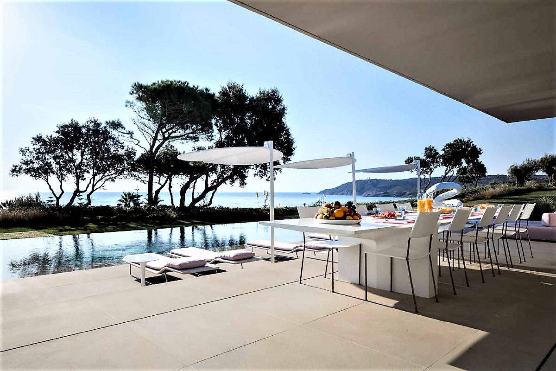 RENT A BEAUTIFUL HOLIDAY VILLA IN COTE D AZUR